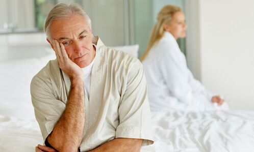 Gizon batek aurre egin dezake gaixotasun desatsegina prostatitis